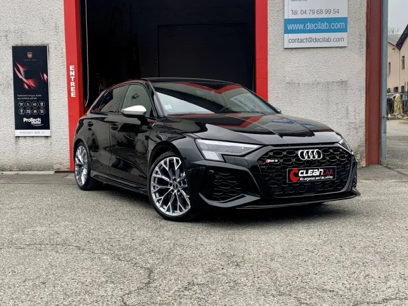 Covering-Audi-RS3-1