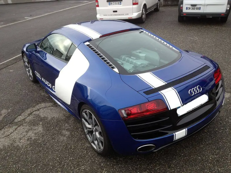 covering-audi-R8-GT-blancbrillant-bandes-1338