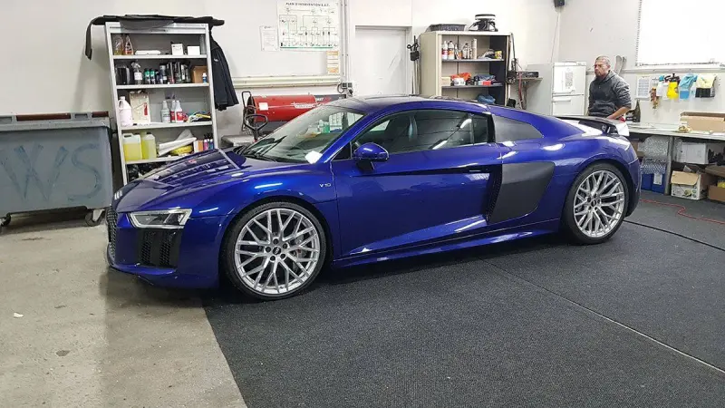 covering-audi-r8-blades21