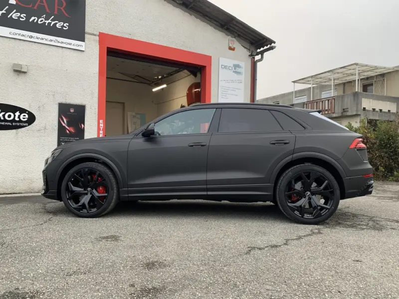 covering-audi-rsq8-noir-mat-_3_-scaled-e1637858173603