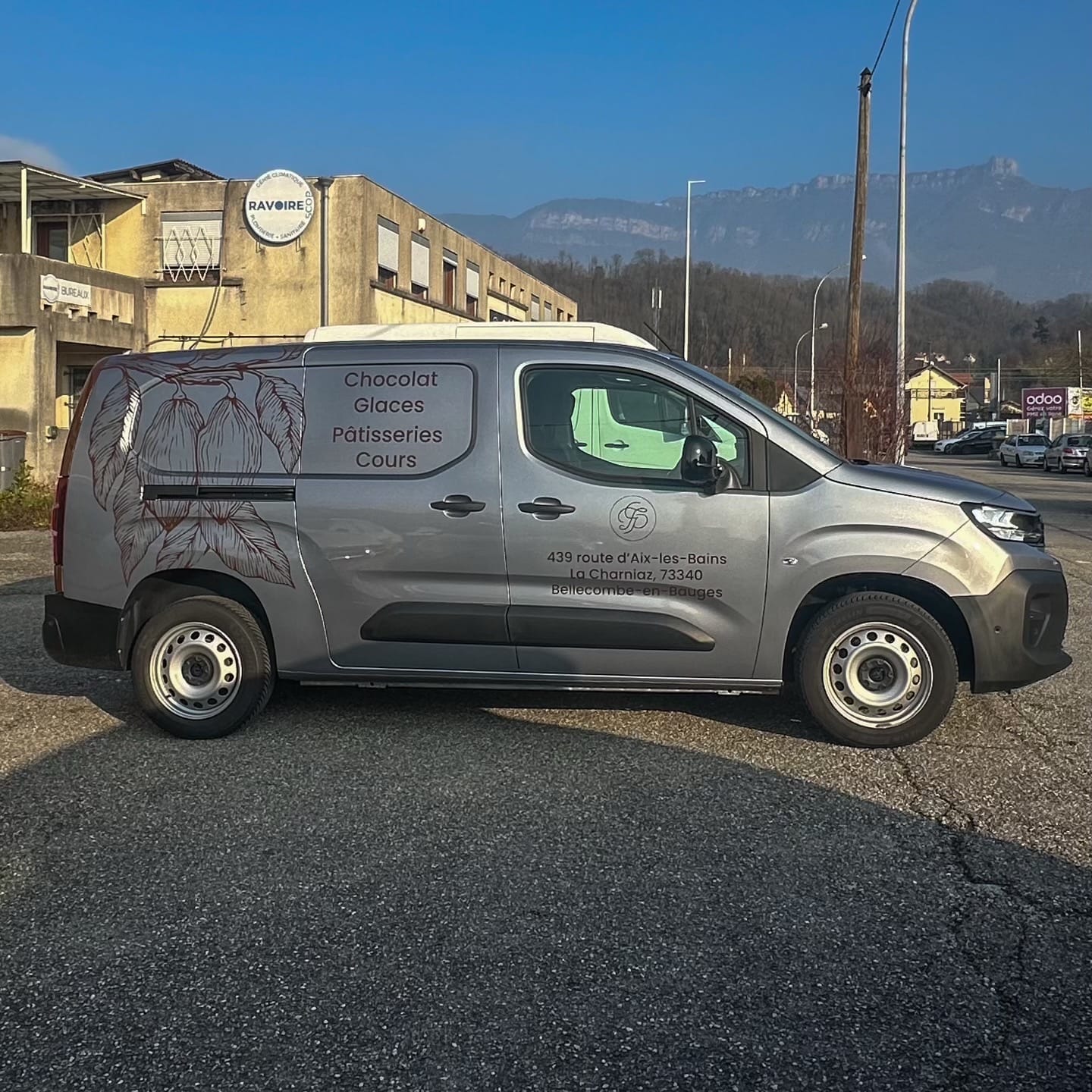 {« data »:{« product »: »tiktok »}} Marquage publicitaire sur voiture
