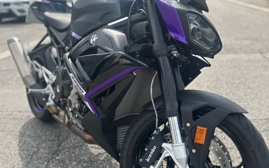 Covering moto autour de moi : offrez un nouveau style à votre deux-roues